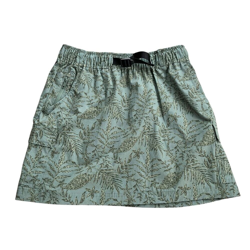 Aspen Green Floral Cargo  Athleleisure Skirt Hiking/Outdoors Spandex Blend Large